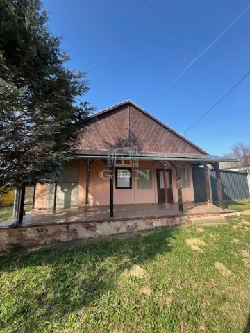 Eladó családi ház, Katafán 21.8 M Ft, 1 szobás