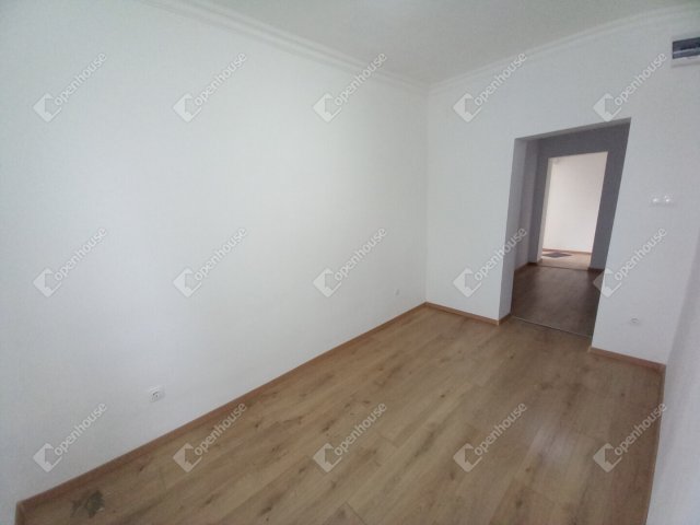 Eladó családi ház, Debrecenben 32.9 M Ft, 2 szobás
