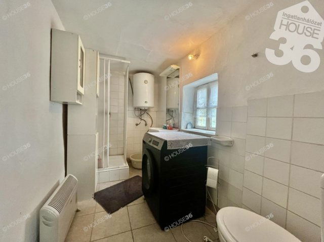 Eladó családi ház, Szabadszálláson 15.5 M Ft, 3 szobás