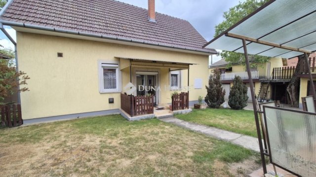 Eladó családi ház, Lajosmizsén 45.99 M Ft, 3 szobás