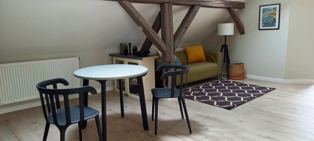 Kiadó téglalakás, albérlet, Pécsett, Vince utcában, 1+2 szobás