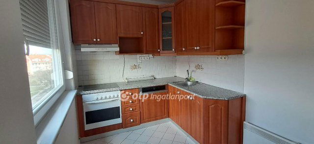 Eladó téglalakás, Pásztón 68 M Ft, 4 szobás