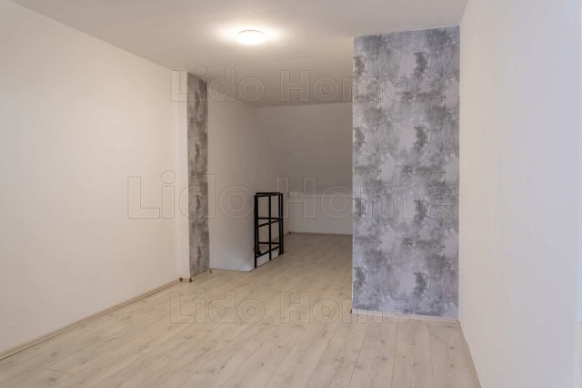 Eladó nyaraló, Balatonfüreden 58.9 M Ft, 2 szobás