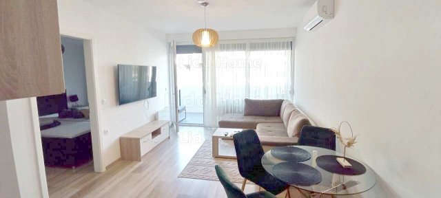 Kiadó téglalakás, albérlet, Keszthelyen 220 E Ft / hó, 2 szobás