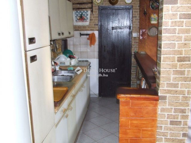 Eladó családi ház, Pilismaróton 41.999 M Ft, 3 szobás