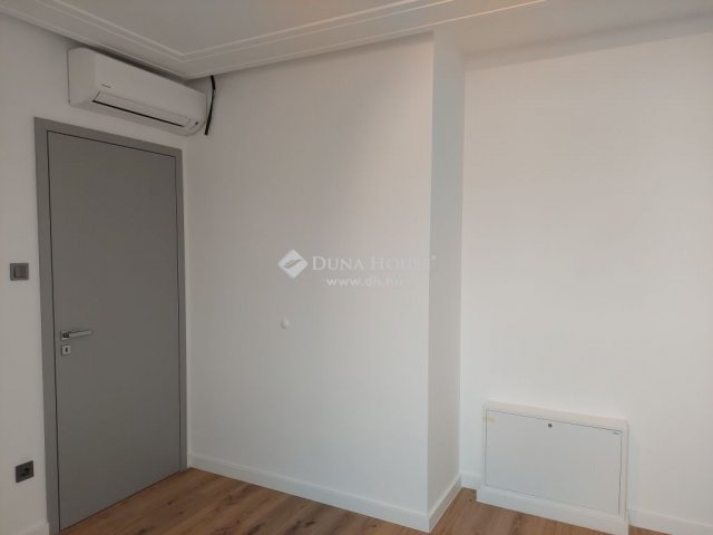 Eladó téglalakás, Siófokon 91.17 M Ft, 2 szobás