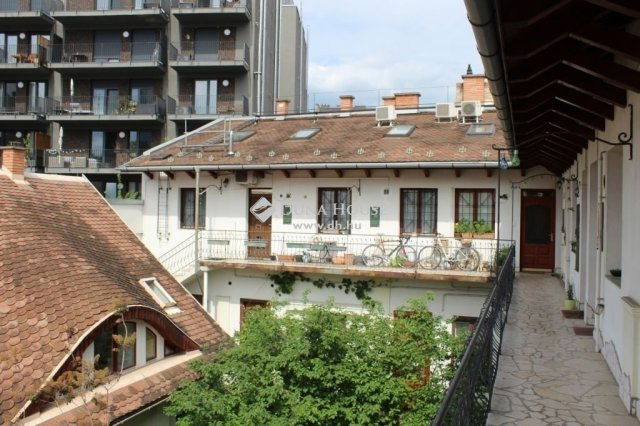 Eladó téglalakás, Budapesten, VIII. kerületben 98 M Ft, 3 szobás