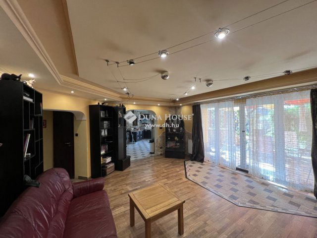 Eladó családi ház, Halásztelken 159.9 M Ft, 7 szobás