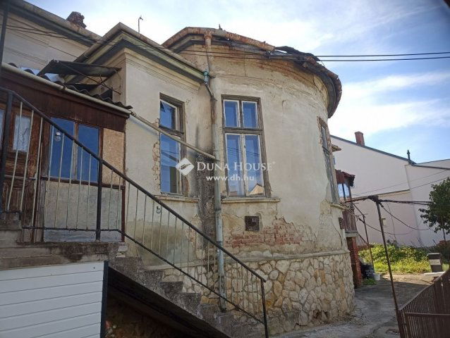 Eladó családi ház, Zalaegerszegen 70 M Ft, 5 szobás