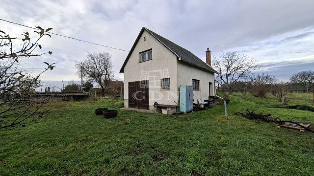 Eladó mezogazdasagi ingatlan, Öskün 28 M Ft