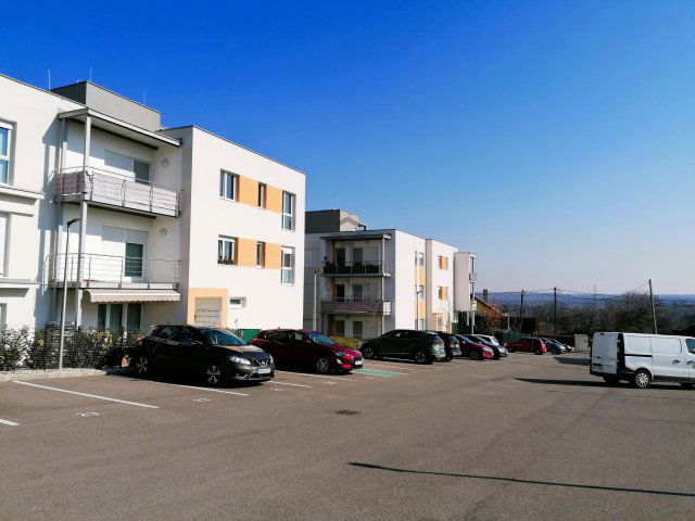Eladó téglalakás, Pécsett 41.123 M Ft, 1 szobás
