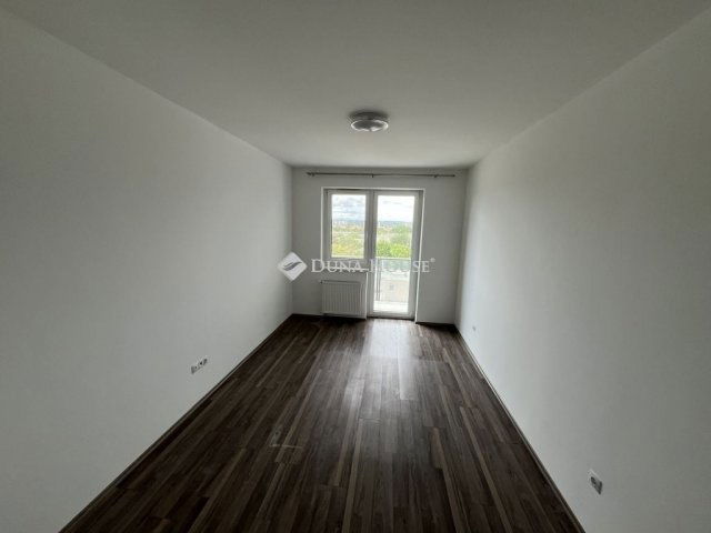 Eladó panellakás, Székesfehérvárott 95 M Ft, 3 szobás