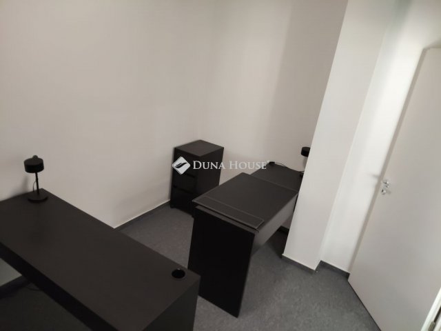 Eladó iroda, Budapesten, IV. kerületben 119 M Ft, 3 szobás