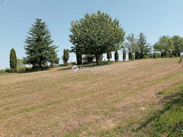 Eladó családi ház, Pákán 190.119 M Ft, 5 szobás