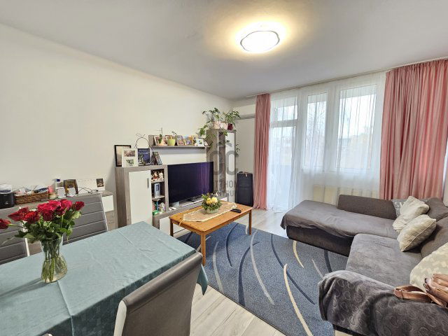 Eladó téglalakás, Kőszegen 53.9 M Ft, 3 szobás