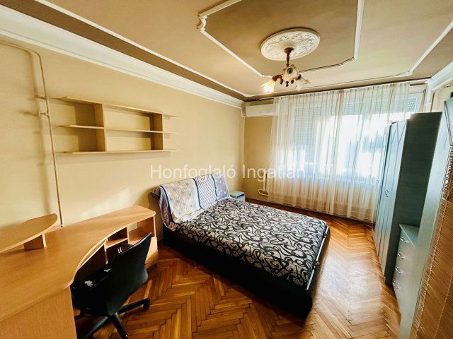 Eladó téglalakás, Nyíregyházán 38.9 M Ft, 2+1 szobás