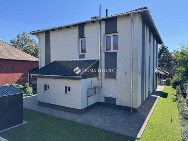 Eladó családi ház, Budapesten, XXI. kerületben 94.9 M Ft