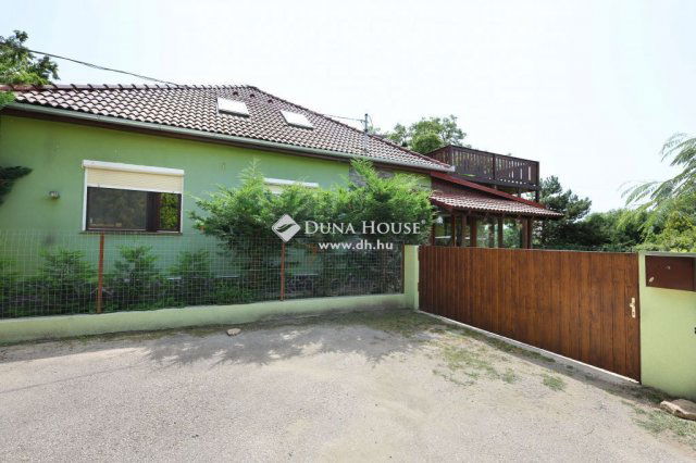 Eladó családi ház, Tökölön 185 M Ft, 6 szobás