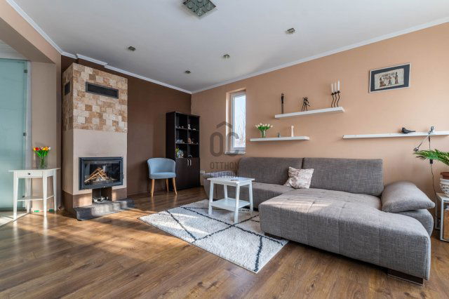 Eladó sorház, Székesfehérvárott 129.9 M Ft, 6 szobás