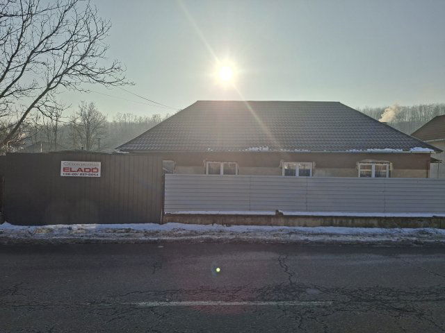 Eladó családi ház, Vizsláson 28.5 M Ft, 3+1 szobás