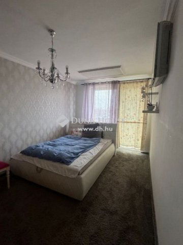 Kiadó ikerház, albérlet, Debrecenben 550 E Ft / hó, 6 szobás