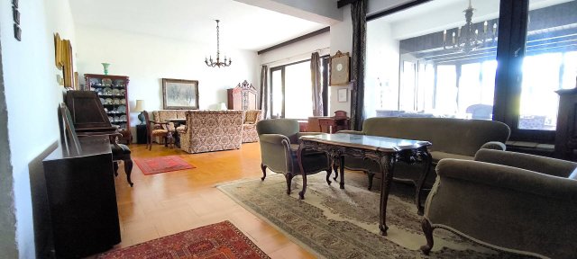 Eladó családi ház, Esztergomban 149.9 M Ft, 7 szobás