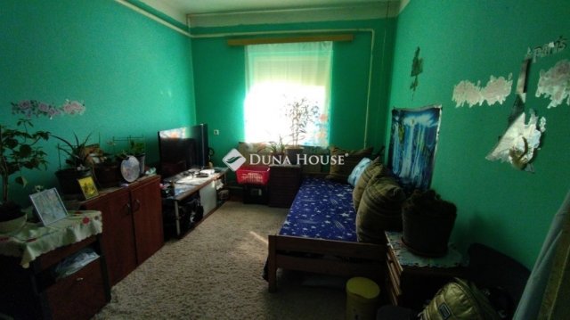 Eladó családi ház, Jászladányon 15 M Ft, 2 szobás