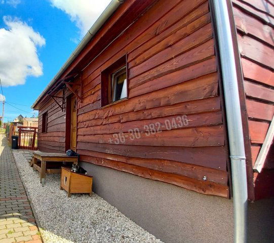 Eladó családi ház, Váckisújfalun 49.9 M Ft, 1+2 szobás