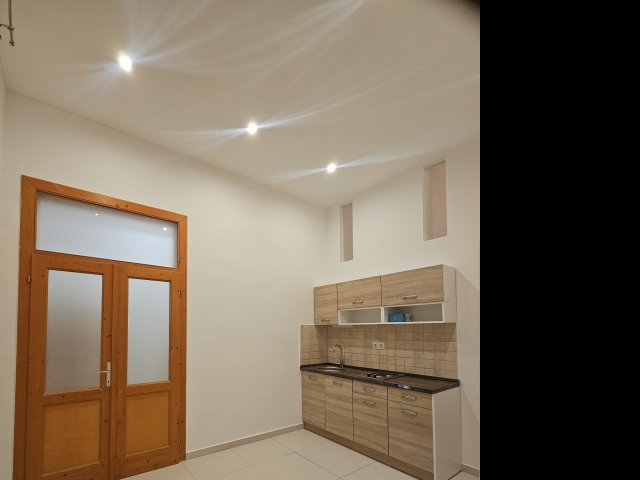 Kiadó téglalakás, albérlet, VII. kerületben, Damjanich utcában