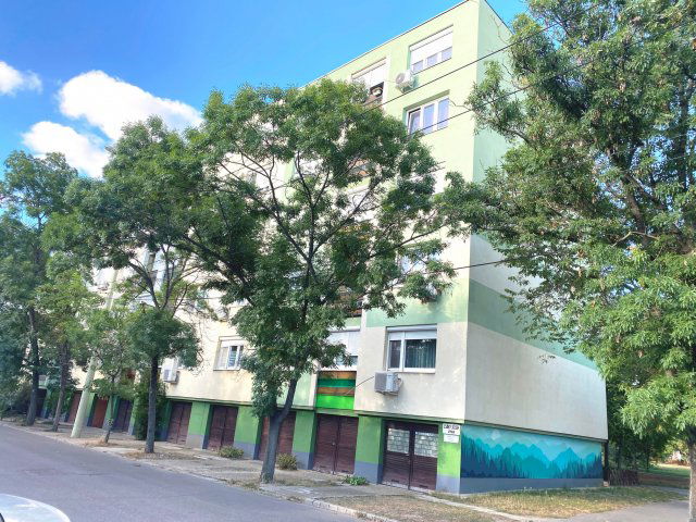 Eladó panellakás, Szegeden, Csáky József utcában 72 M Ft