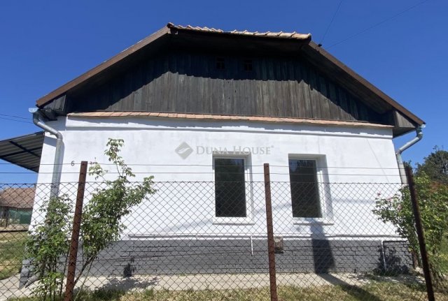 Eladó családi ház, Pándon 31.5 M Ft, 2 szobás
