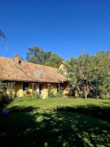 Eladó családi ház, Pogányon 109 M Ft, 2+4 szobás