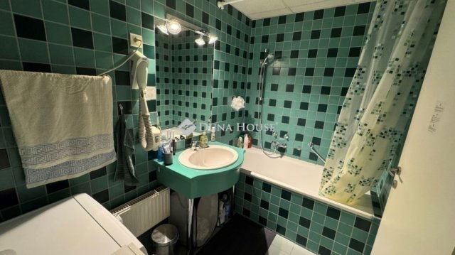 Eladó téglalakás, Budapesten, II. kerületben 72 M Ft, 2 szobás