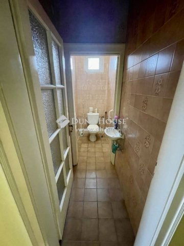 Eladó családi ház, Alsónémediben 450 M Ft, 10 szobás