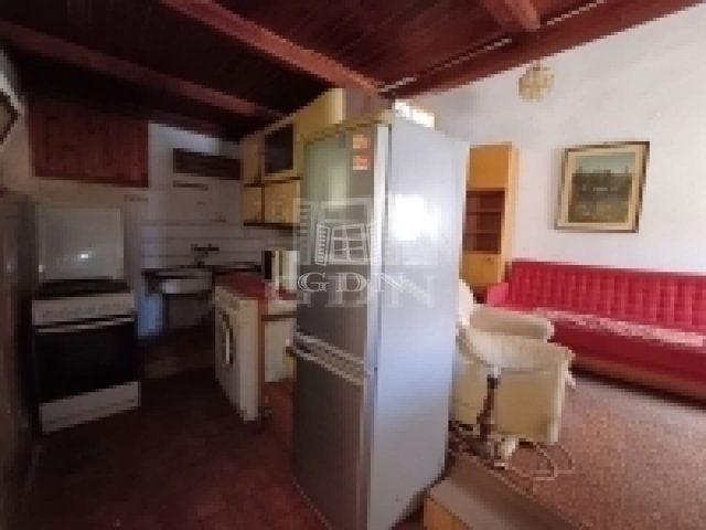 Eladó családi ház, Baján 14 M Ft, 1 szobás