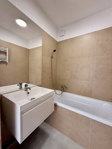 Eladó téglalakás, Pécsett 59.9 M Ft, 3 szobás