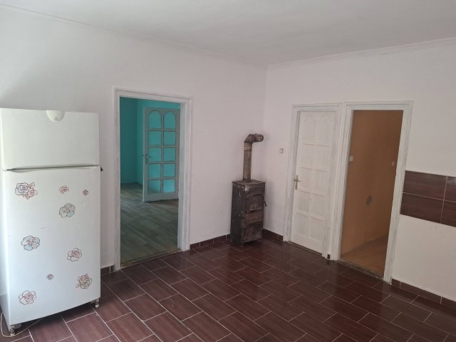 Eladó családi ház, Békésen 12.9 M Ft, 1+2 szobás
