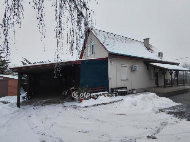 Eladó családi ház, Galgahévízen 88 M Ft, 2+2 szobás