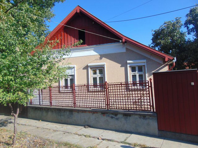 Eladó családi ház, Tótkomlóson 13.4 M Ft, 3+1 szobás
