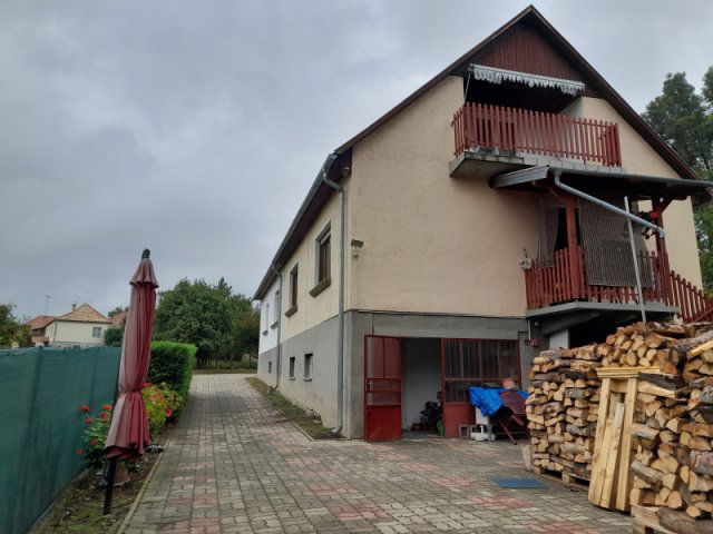 Eladó családi ház, Pilisszentkereszten 64.9 M Ft, 3 szobás