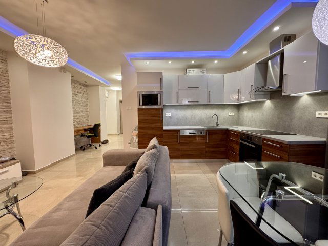 Eladó téglalakás, Debrecenben 84.99 M Ft, 2+1 szobás