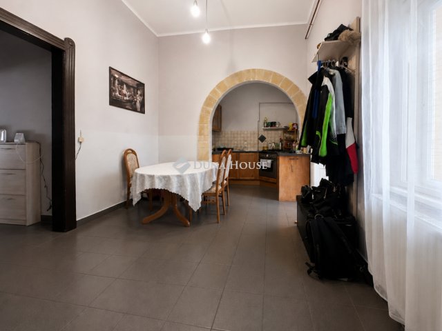 Eladó téglalakás, Keszthelyen 54.99 M Ft, 2 szobás