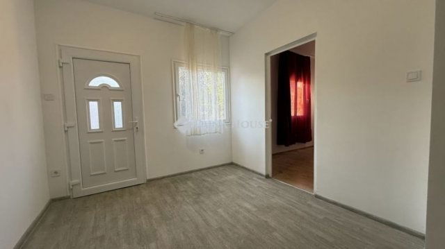 Eladó családi ház, Szombathelyen 46.99 M Ft, 2 szobás