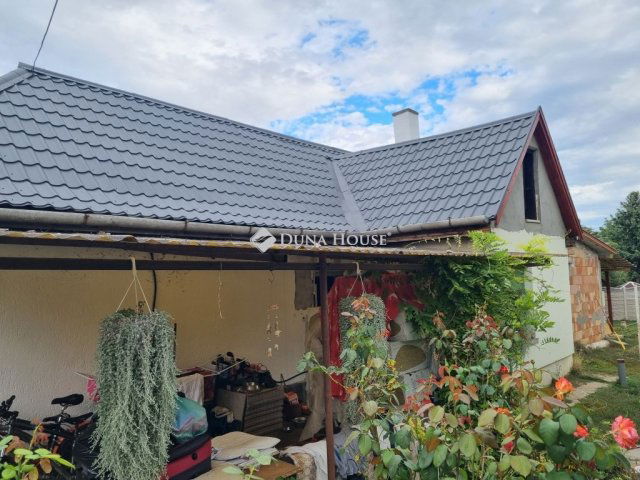 Eladó családi ház, Gárdonyban 84 M Ft, 3 szobás