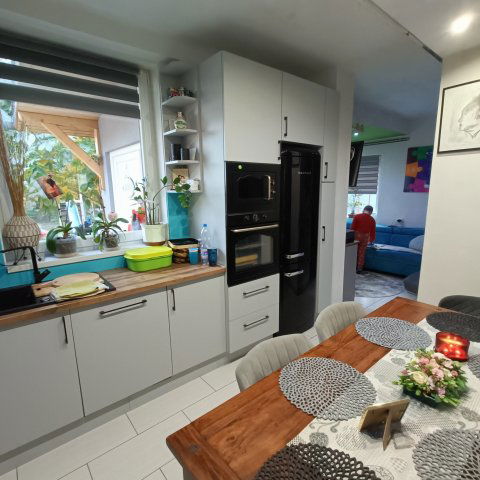 Eladó családi ház, Pápán 43.9 M Ft, 2+2 szobás