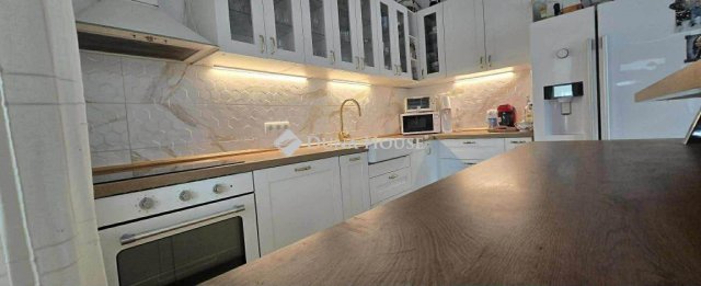 Eladó családi ház, Veresegyházon 139.9 M Ft, 4 szobás