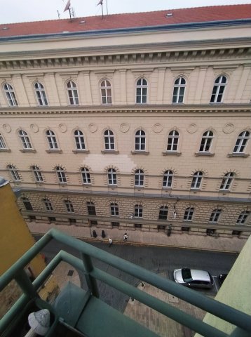 Kiadó téglalakás, albérlet, V. kerületben, Szerb utcában