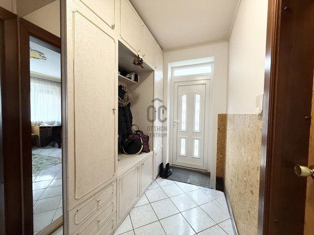 Eladó családi ház, Debrecenben 110 M Ft, 5 szobás