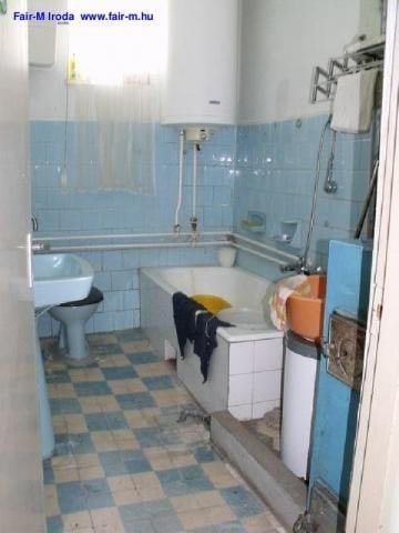 Eladó családi ház, Mindszenten 10 M Ft, 3 szobás
