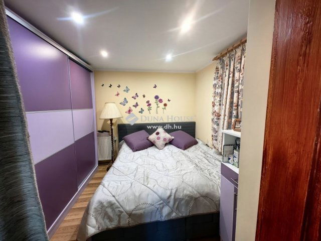 Eladó családi ház, Zalaegerszegen 34.99 M Ft, 2 szobás
